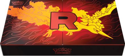 Team Rocket’s Moltres ex Ultra-Premium Collection